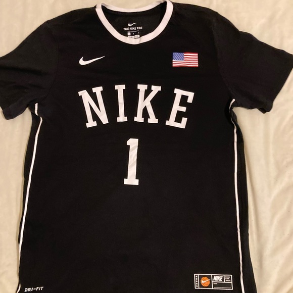 Nike House of Hoops Dri Fit Basketball tee - Picture 1 of 5